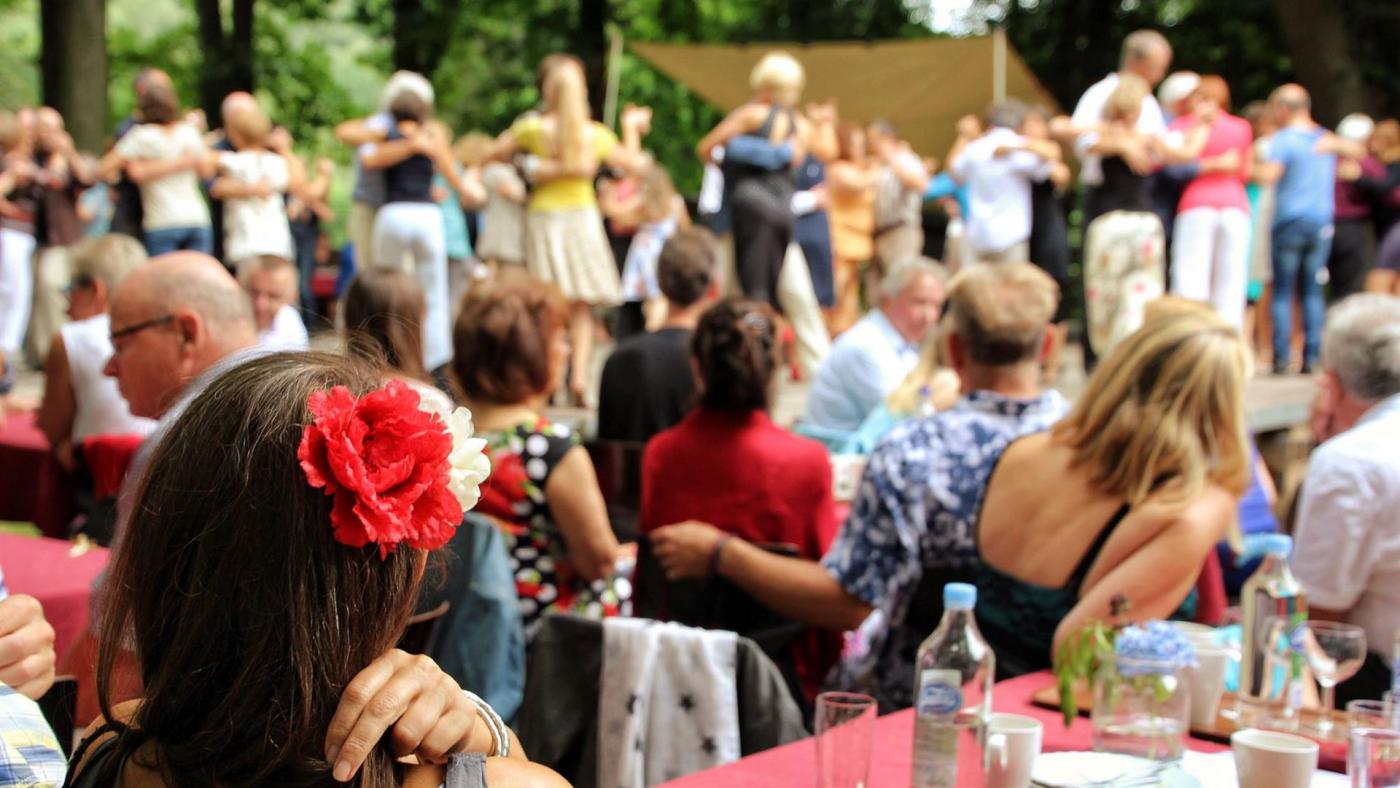 tango fuego Osnabrück | Tango im Kastaniengarten